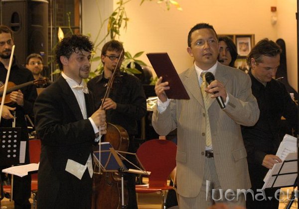 2008 Rizzo - Tradate ORCHESTRA SINFONICA ANDREA LUCCHESI Direttore: Davide Antonio Rizzo Mario Milani, fisarmonica Elena Cosentino, arpa Nory...